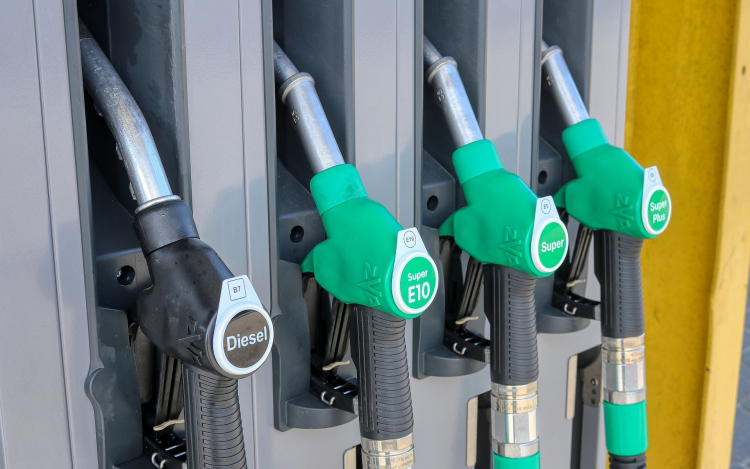 Maximalizálják az üzemanyagok nagykereskedelmi árát is