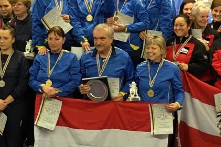 Kupát nyert a győri női tekecsapat Münchenben