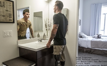 Döbbenetes fotósorozat amerikai katonákról
