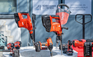 Méregdrága Hilti gépeket kapott a Széchenyi-egyetem