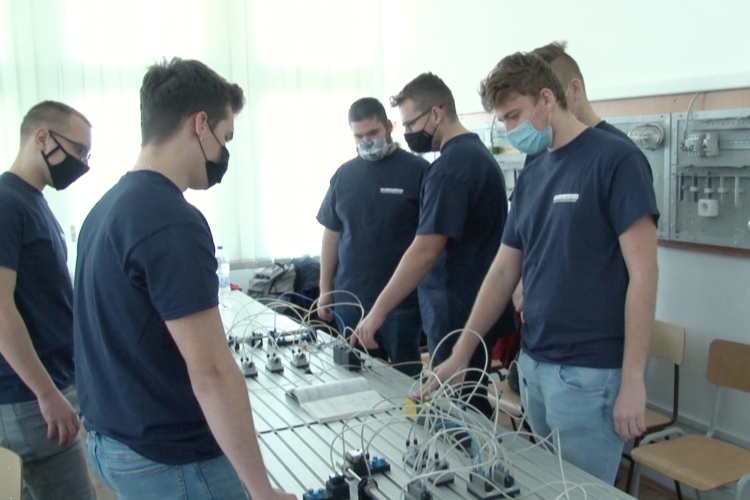 Egyedülálló ágazati képzőközpont indult Győrben