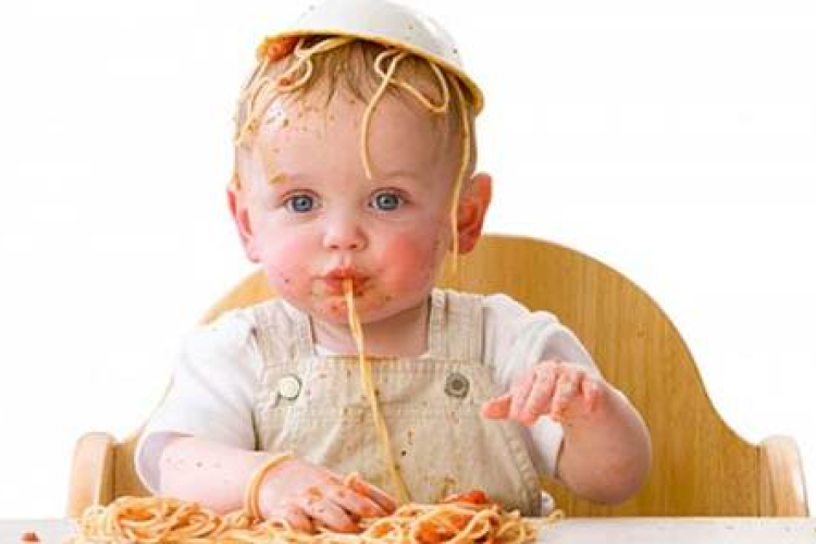 Gyermekorvos: az első két évben különösen oda kell figyelni a táplálkozásra