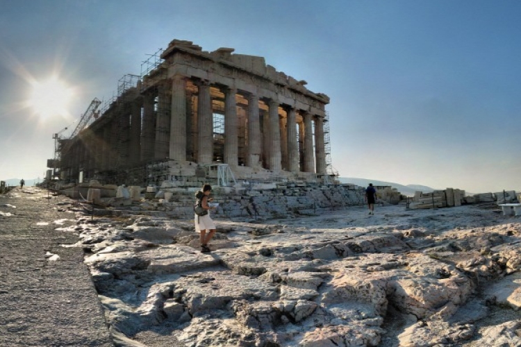 Bevándorlók támadtak meg turistákat Athénban 