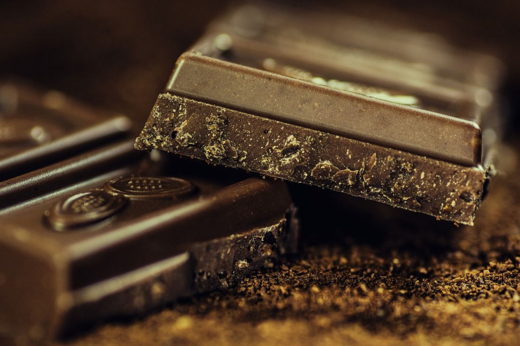 Drogos csokoládét főzött a család, lecsapott a rendőrség