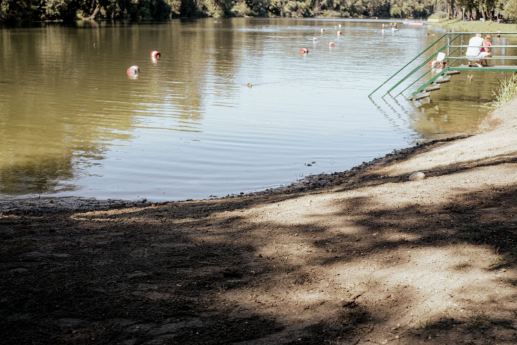Egy nagypapa lankásította a kicsiknek a szabadstrandot