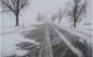 Hóátfúvások nehezítik a közlekedést Győr megyében