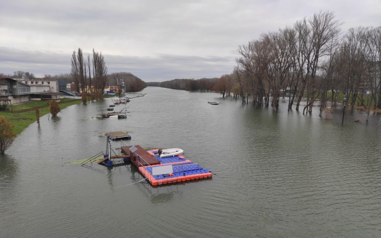 Tetőzik a Mosoni-Duna és a Rába Győrnél