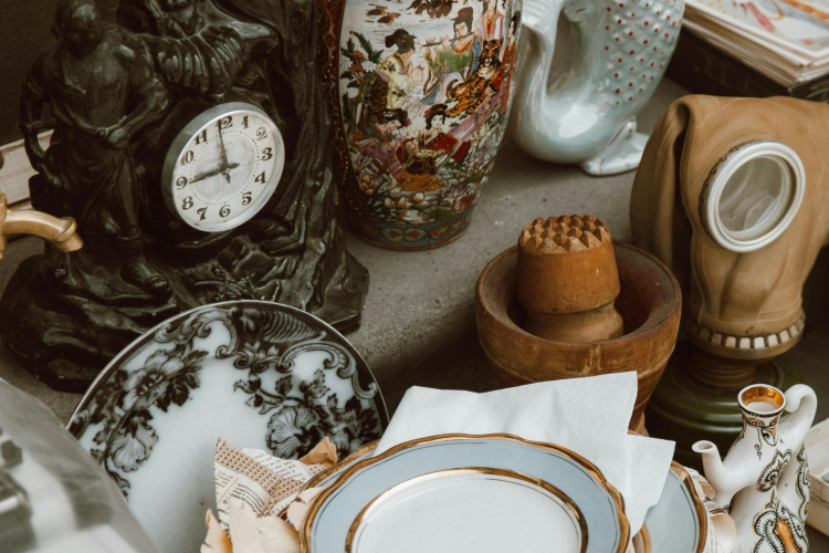 Vasárnap ismét régiségvásár