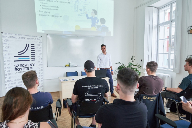 Forma 1-es mérnök az egyetem új mesterszakán