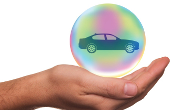 Indul az év végi kötelező biztosítási kampány – sok autós spórolhat, ha időben lép