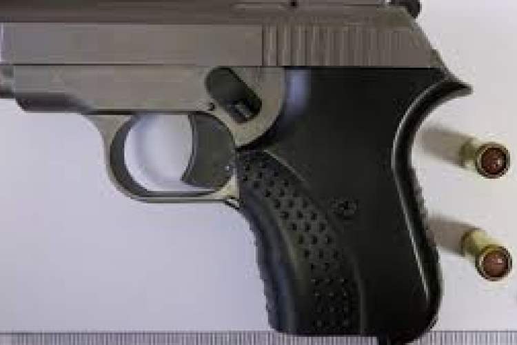 Tévedésből lőtt le egy nőt egy rendőr Erdélyben