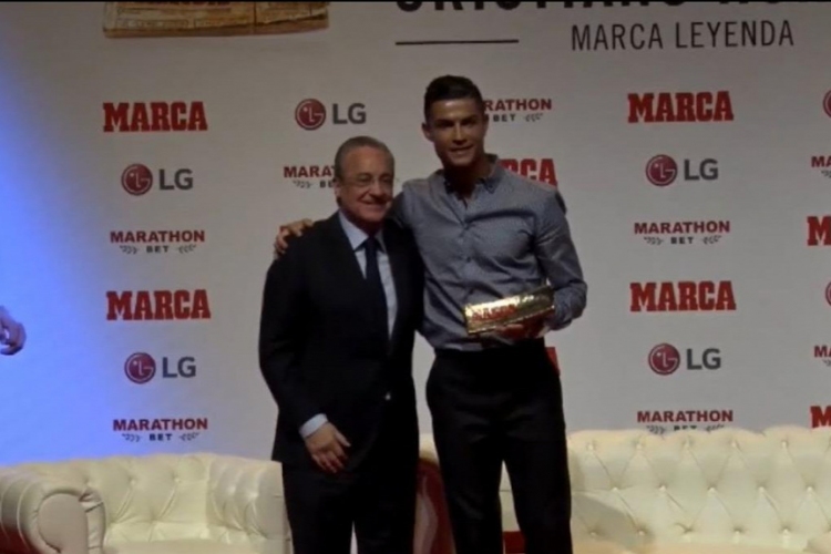 Cristiano Ronaldót díjat kapott Madridban