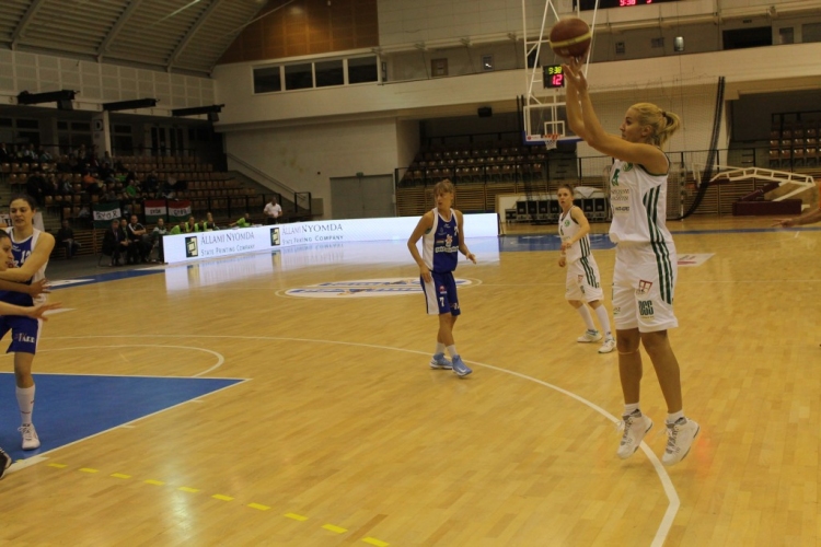 Hat -Agro Uni Győr-Szekszár KKC női kosárlabda mérkőzés(2)Fotók:árpika