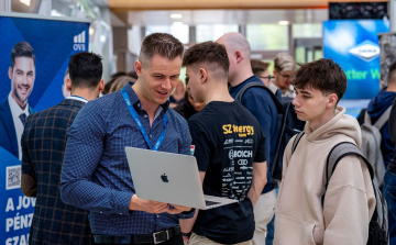 Felkészítés is tartozott az idei állásbörzéhez