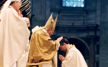 20 éve szentelték püspökké dr. Veres András győri megyéspüspököt 
