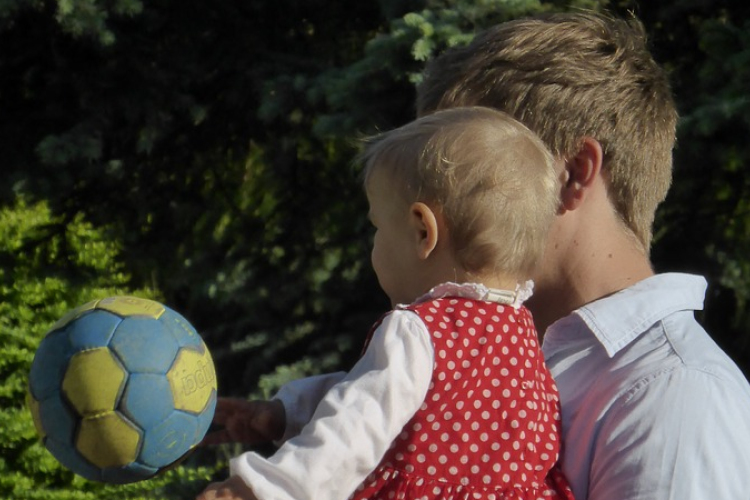 Novák Katalin: minden családtámogatás hozzáférhető az apák számára is