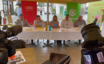 Egy buboréknyi boldogság a győri fröccsnapokon