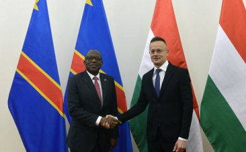 Szijjártó: Magyarország tízezer tonna gabona Afrikába szállítását finanszírozza Ukrajnából