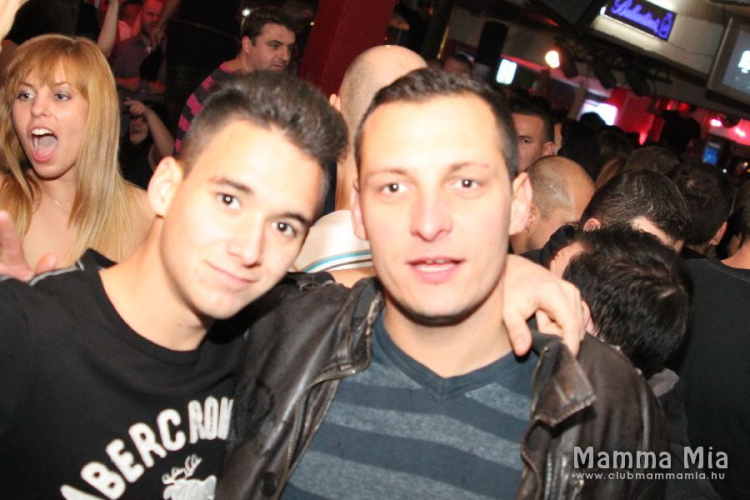 2013.11.22.Szombat Mamma Mia FeelharmonX Dj:Balage fotók.árpika