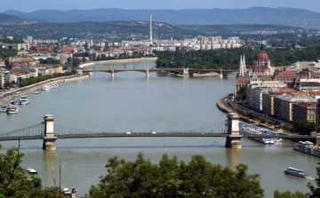 Néhány métert emelkedni fog a Duna vízszintje az egész magyarországi szakaszon