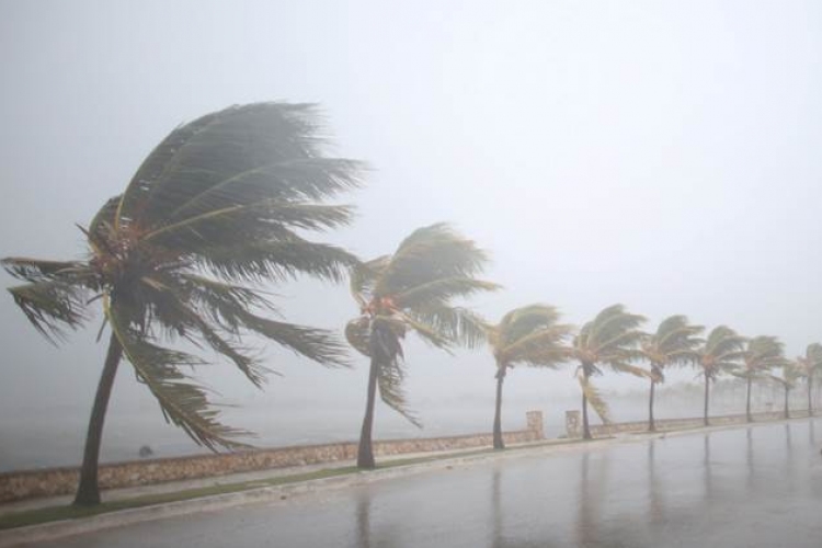 Csökkent az Irma hurrikán erőssége, de változatlanul életveszélyes