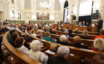 Jubiláló véradókat köszöntöttek