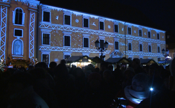 Pénteken gyúlnak fel az Advent fényei Győrben