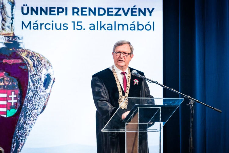 A közös akarat ereje – megemlékezés a Széchenyi István Egyetemen