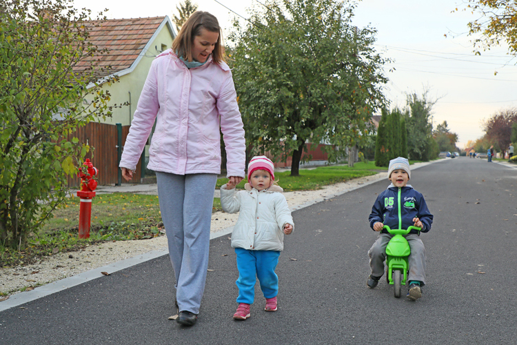 Felújították a ménfőcsanaki a Torda utcát