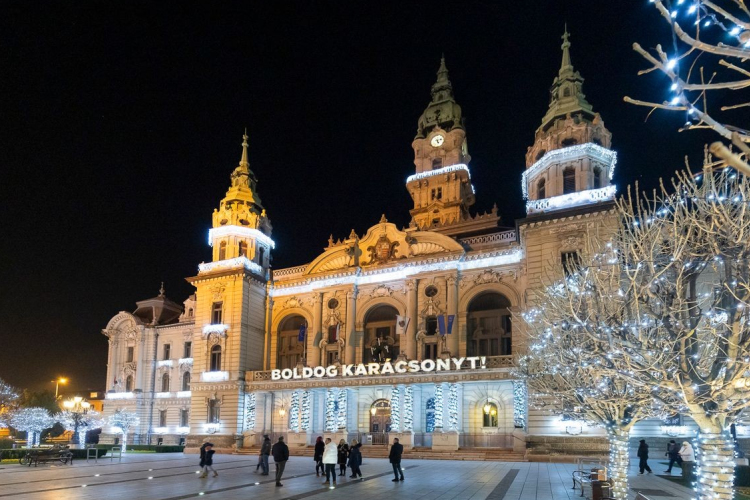 Így gyúlnak fel a karácsonyi fények Győrben