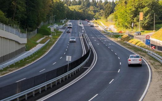 Újabb gyorsforgalmi közúti kapcsolat létesül Magyarország és Ausztria között