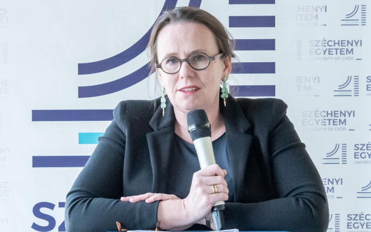 A Széchenyi István Egyetem Győri Innovációs Parkjába látogatott a francia nagykövet