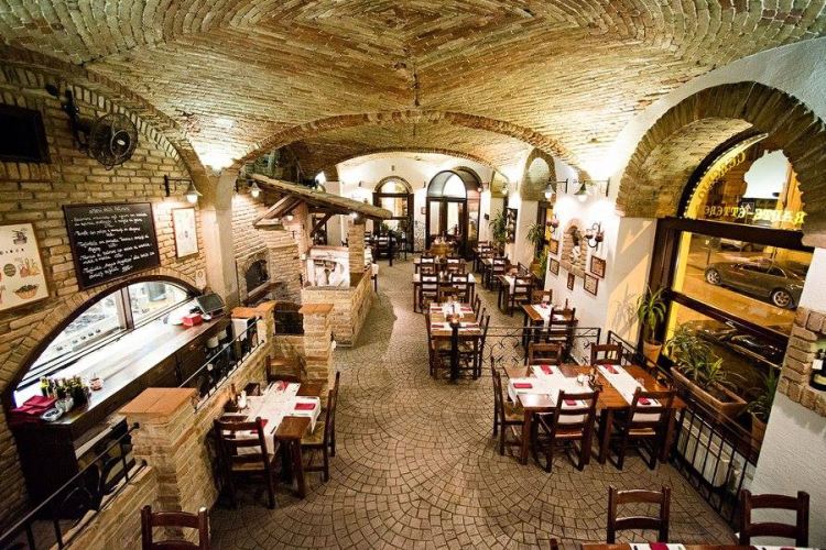 Kiégett egy budapesti pizzéria