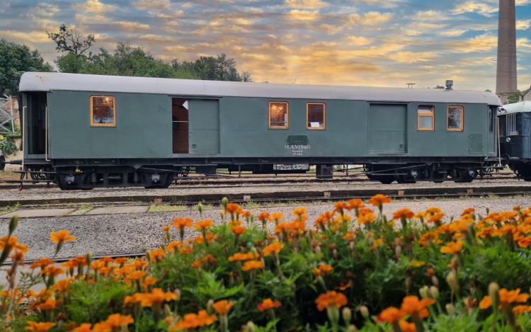 Retró vonat közlekedik hétvégenként Győr és Veszprém között