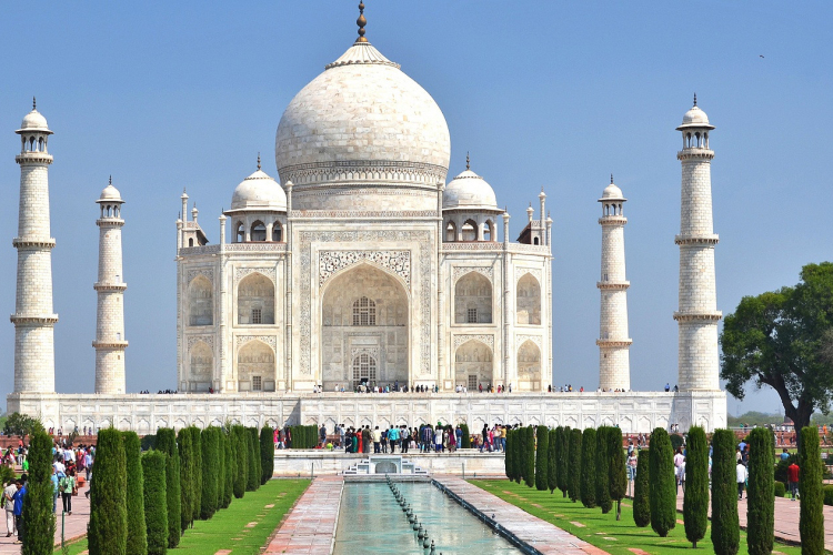 Bezárta kapuit a Tadzs Mahal Indiában