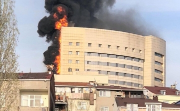 Lángokba borult egy isztambuli kórház- Több beteget evakuláltak