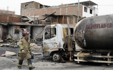 Felrobbant egy gázszállító teherautó Limában, két halott, sokan megsérültek