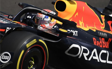 Katari Nagydíj - Verstappen simán nyerte a villanyfényes viadalt