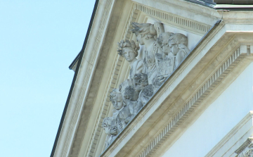 Újra itt az Arcus Temporum