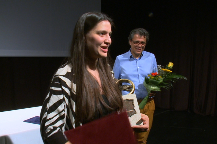 Díjeső az évadzáró társulati ülésen