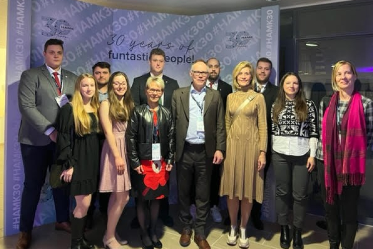 Finn kapcsolatot teremt a Széchenyi Egyetem