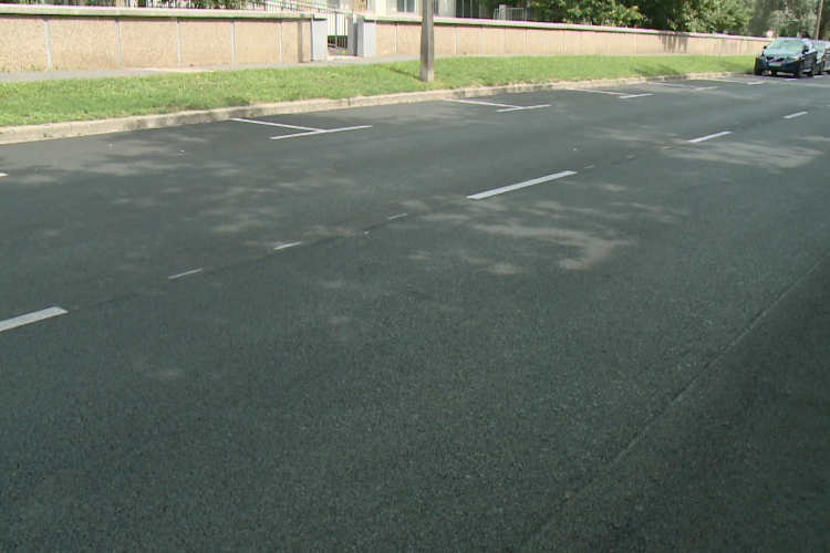 Negyvenéves útburkolat újult meg Győrben