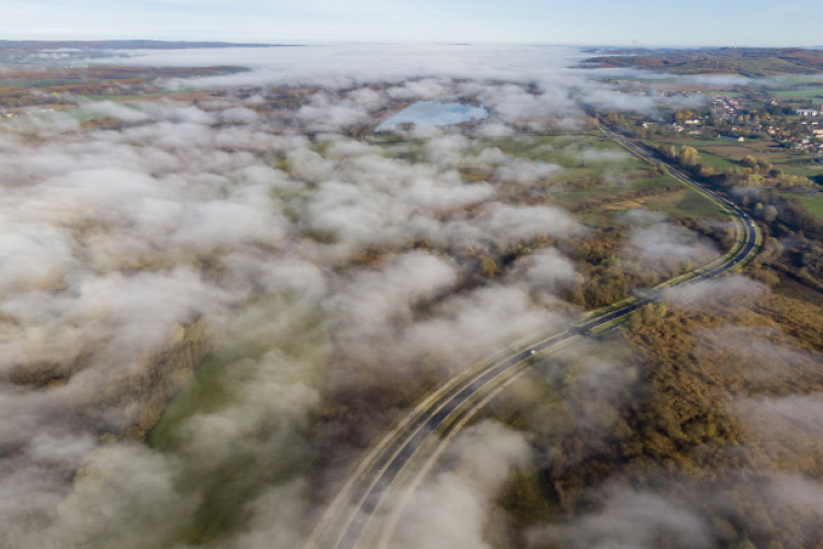 Figyelmeztetést adak ki a sűrű köd miatt 