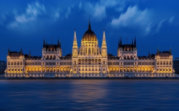 Az első tíz legnépszerűbb látnivalóban szerepel a magyar Országház