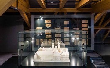 Titkok a templompadláson