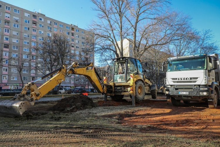 Megoldódhatnak a parkolási gondok Adyvárosban
