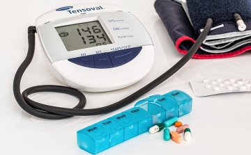 A vérnyomáscsökkentő gyógyszerek hatékonyabbak, ha lefekvés előtt veszik be
