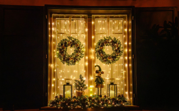 Már világítanak a gyárvárosi ablakok