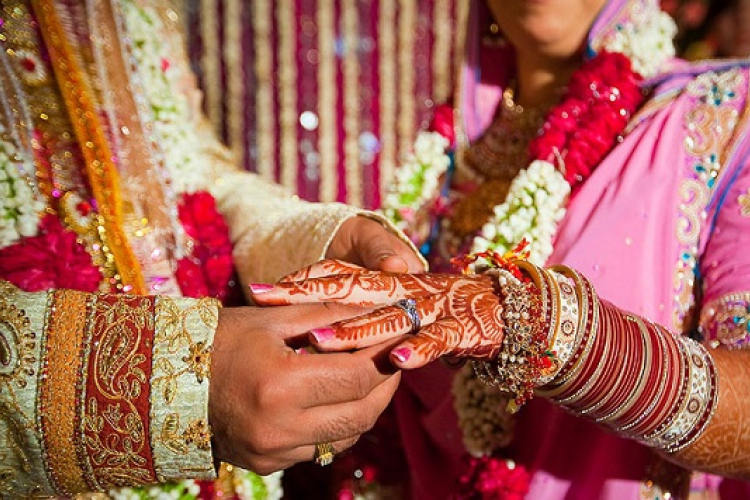 Sokan meghaltak egy indiai esküvőn egy homokvihar miatt