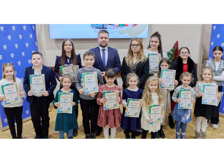 Több mint 370 alkotás érkezett az adventi rajzpályázatra – adták át a díjakat